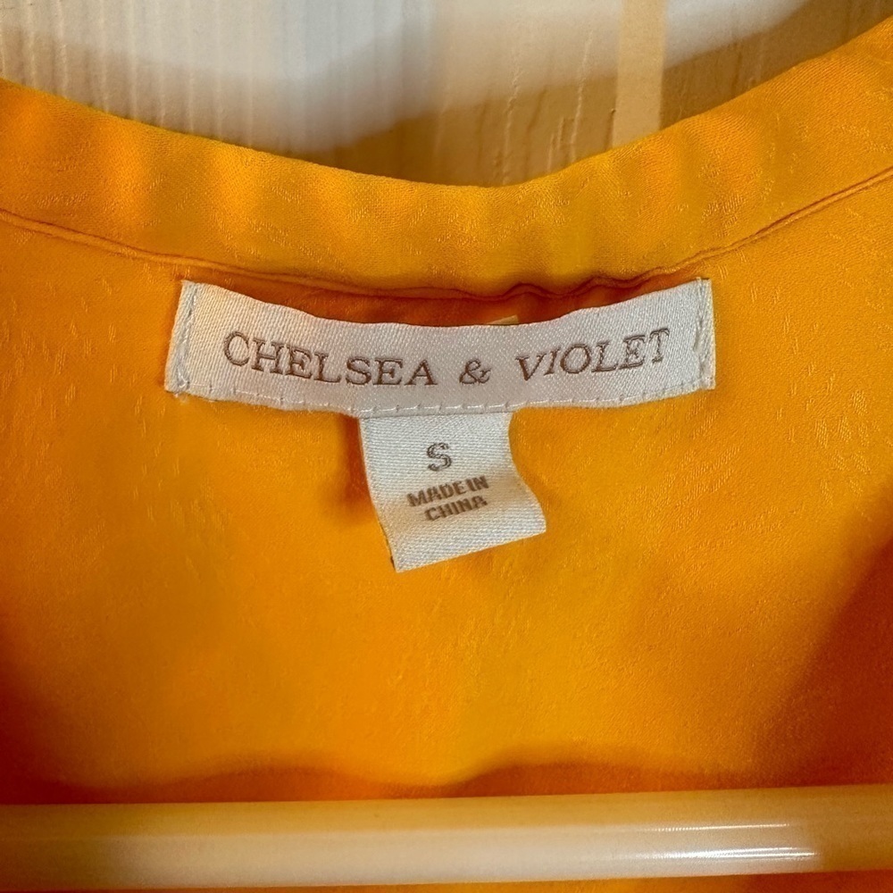 𝅺chelsea & Violet long sleeve button down blouse size Small - Picture 5 of 7